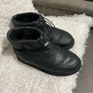 Kenzo Leather Kusco
Boots * unisex
